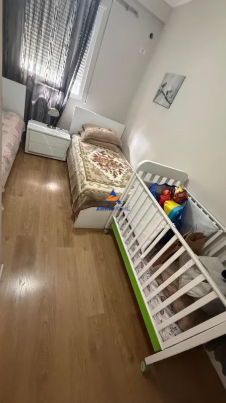 Tirane, shitet apartament 2+1+Ballkon Kati 1, 158 m² 445.000 € 