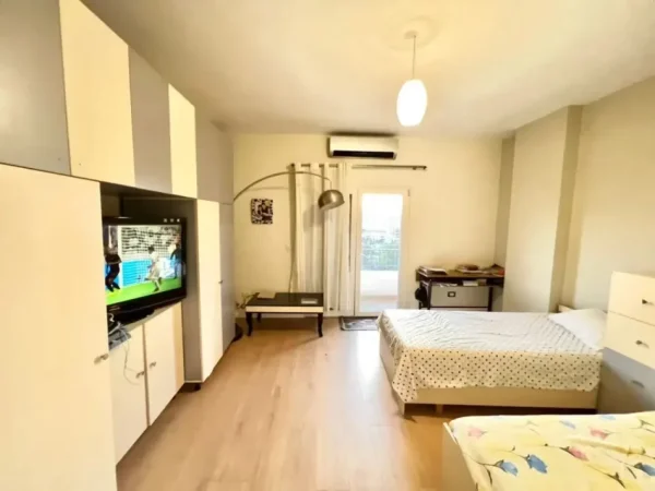 Tirane, shitet apartament 2+1 Kati 2, 124 m² 299.998 € (Liqeni Thate, prane Spitalit te Kafsheve)