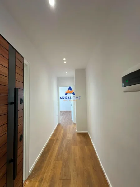 Tirane, shitet apartament 1+1+Ballkon Kati 5, 55 m² 143.000 € 