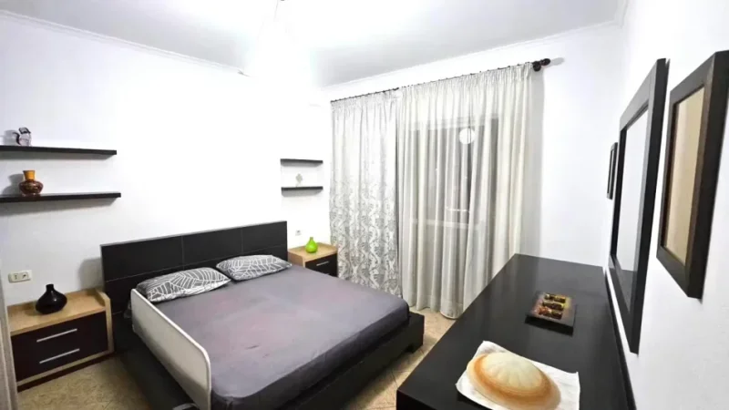 Tirane, shitet apartament 2+1 Kati 5, 100 m² 240.000 € (ministria jashtme)