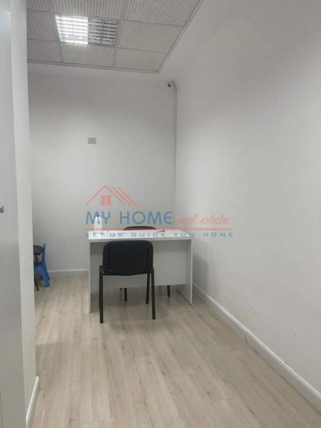 Tirane, shitet zyre Kati 0, 32 m² 96.000 Euro (Shitet Njesi Biznesi Te Selvia 32m2 Tirane)