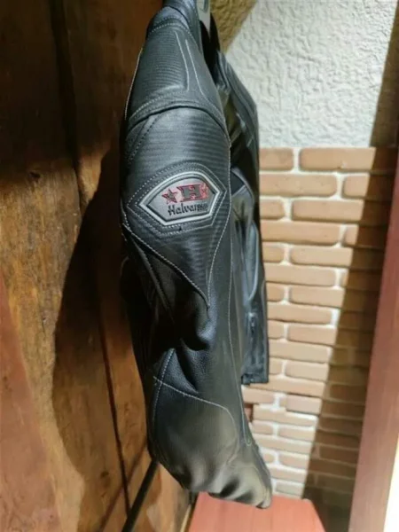 Durres, shes Xhup Sportiv Suedez Halvarssons oferte 160 Euro