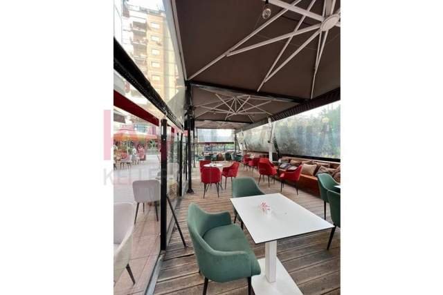 Tirane, shitet bar-kafe Kati 0, 70 m² 12.000 Euro (Don Bosko)