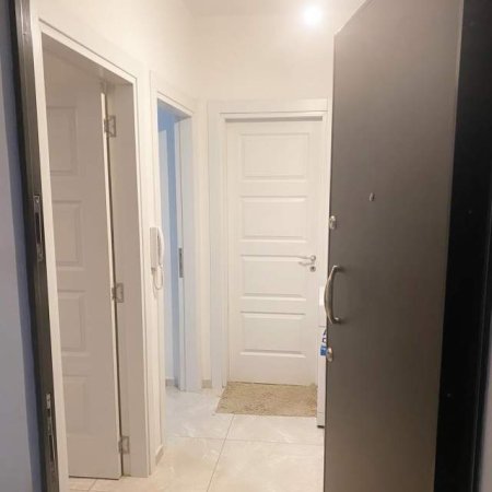 Tirane, jepet me qera 1+1 Kati 2, 40.000 Leke