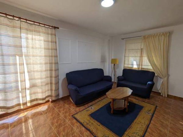 Tirane, jepet me qera apartament Kati 6, 100 m² 400 Euro (Don Bosko)