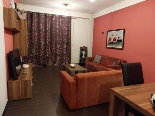 Tirane, jepet me qera apartament Kati 5, 109 m²  (Zogu i Zi)
