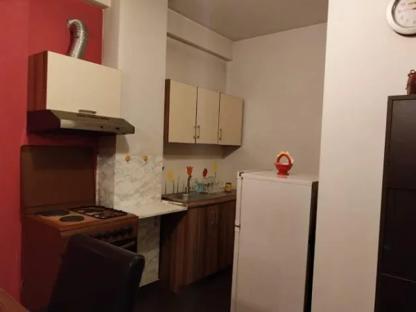 Tirane, jepet me qera apartament Kati 5, 109 m²  (Zogu i Zi)