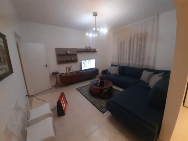 Tirane, jepet me qera apartament 2+1+BLK Kati 4, 110 m² 500 Euro