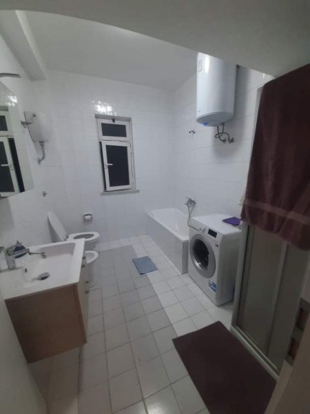 Tirane, jepet me qera apartament 2+1+BLK Kati 4, 110 m² 500 Euro