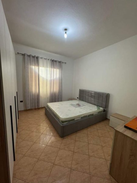 Tirane, jepet me qera apartament Kati 3, 70 m² 35.000 Leke (Don Bosko)