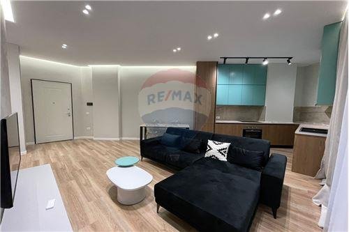 Tirane, jepet me qera apartament 700 Euro (Delijorgji)