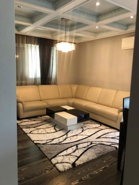 Tirane, jepet me qera apartament 2+1+A+BLK Kati 5, 130 m² 500 Euro (5 Maji)