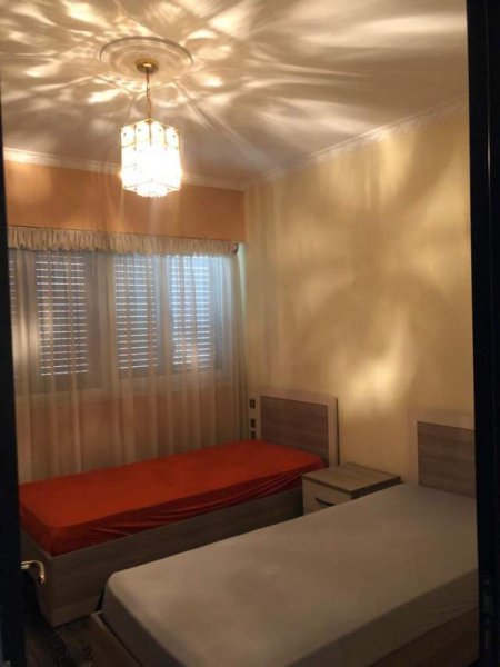 Tirane, jepet me qera apartament 2+1+A+BLK Kati 5, 130 m² 500 Euro (5 Maji)