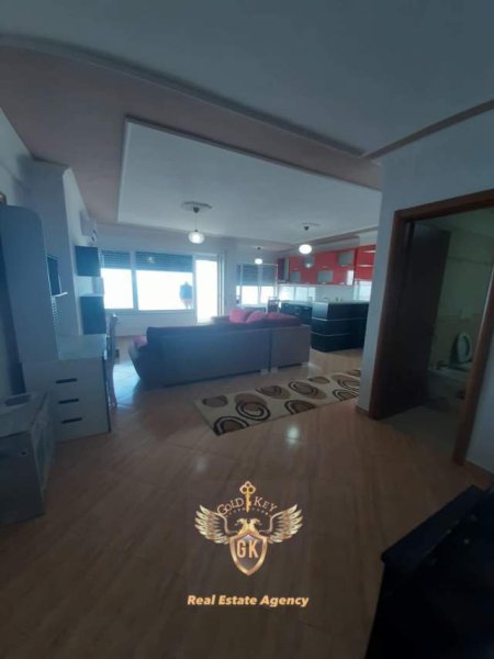 Durres, jepet me qera apartament 3+1+A+BLK Kati 5, 120 m² 400 Euro (CURRILA)