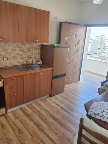 Tirane, jepet me qera apartament 1+1+BLK Kati 2, 60 m² 24.000 Leke (mihal grameno)