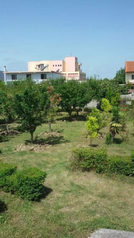 Fier, shes truall 1.000 m² 1 Leke (Prane shkolles Numani)