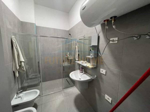 Tirane, shitet apartament 2+1+BLK Kati 1, 134 m² 170.000 Euro (Liqeni i Thate)