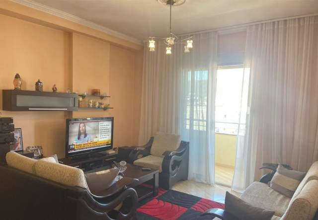 Elbasan, shitet 104 m² 64.000 Euro