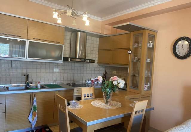 Elbasan, shitet 104 m² 64.000 Euro