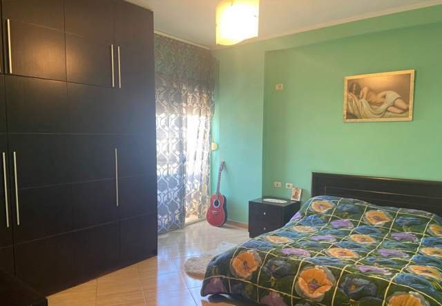 Elbasan, shitet 104 m² 64.000 Euro