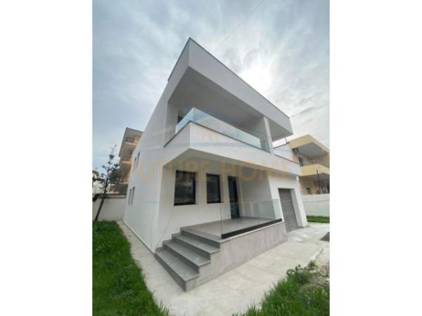 Tirane, jap me qera Vile 260 m²  (Selite) 1400 Euro
