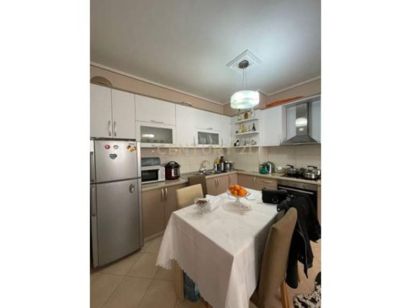 Tirane, shitet apartament 1+1+BLK Kati 2, 65 m² 77.000 Euro (Kopshti Zoologjik Tirane)