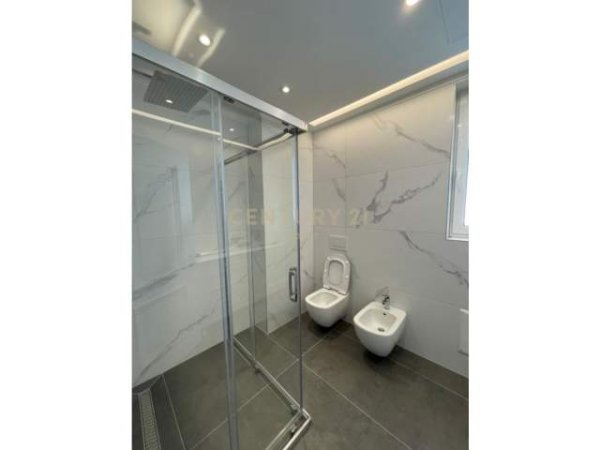 Tirane, Jepet me Qera , Vile 803 m² 5.000 Euro (Rruga e Teg)