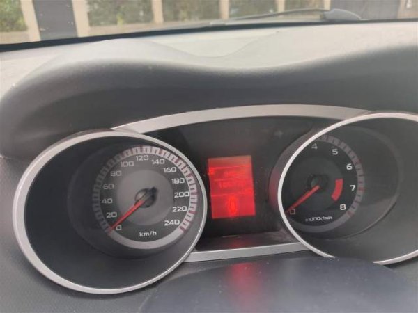 Tirane, shes makine Mitsubishi outlander Viti 2010, 7.500 Euro