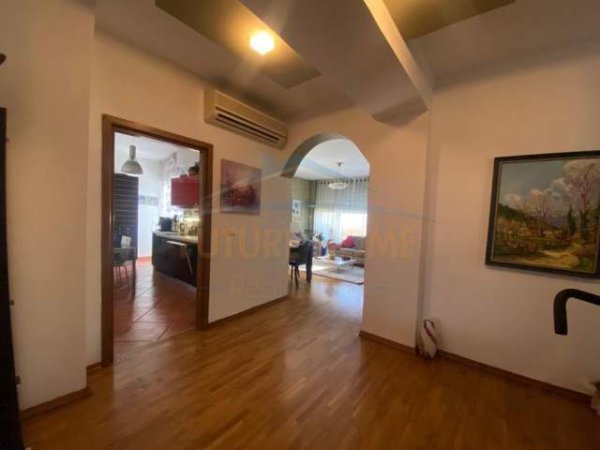 Tirane, shitet apartament 3+1+BLK Kati 11, 160 m² 270.000 Euro (Tek kompleksi Halili)