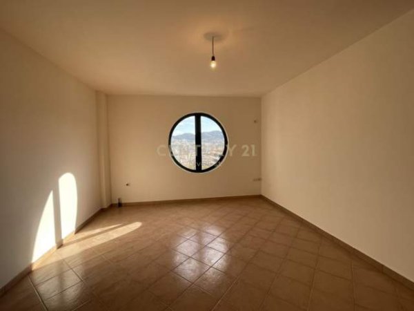 Tirane, shitet apartament 2+1+BLK Kati 12, 80 m² 142.000 Euro (Globe)