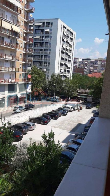 Tirane, shitet Vile Kati 4, 573 m² 630.300 Euro (Don Bosko)