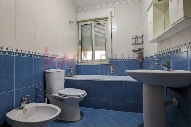 Tirane, ofert apartament 2+1+BLK Kati 4, 65 m² 370 Euro (don bosko)