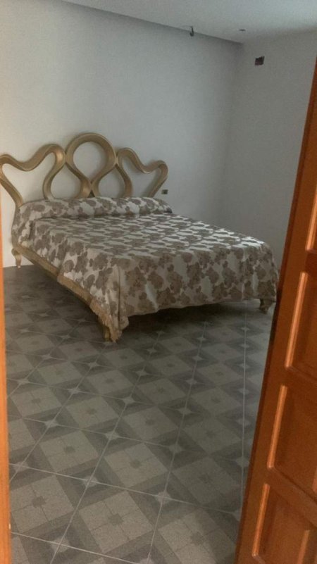 Tirane, jepet me qera apartament Kati 0, 110 m² 30.000 Leke (prane Syri TV)