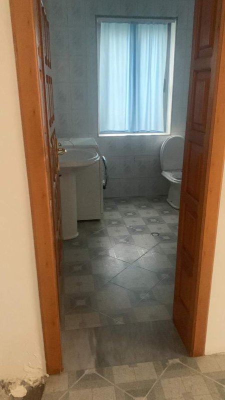 Tirane, jepet me qera apartament Kati 0, 110 m² 30.000 Leke (prane Syri TV)