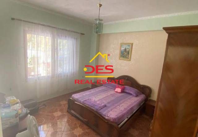 Vlore, jepet me qera apartament 1+1+BLK Kati 1, 65 m² 250 Euro (Rruga Çamëria, Vlorë)