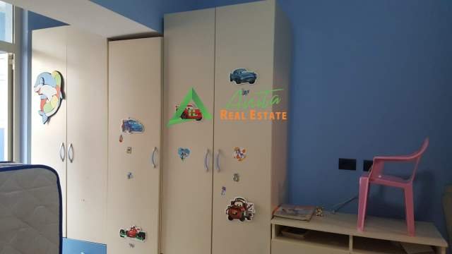 Tirane, jepet me qera apartament 2+1+BLK Kati 0, 80 m² 520 Euro (Rruga e Kavajes)