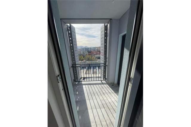 Tirane, jepet me qera apartament 1+1+A+BLK Kati 8, 72 m² 400 Euro (Emerald Center)
