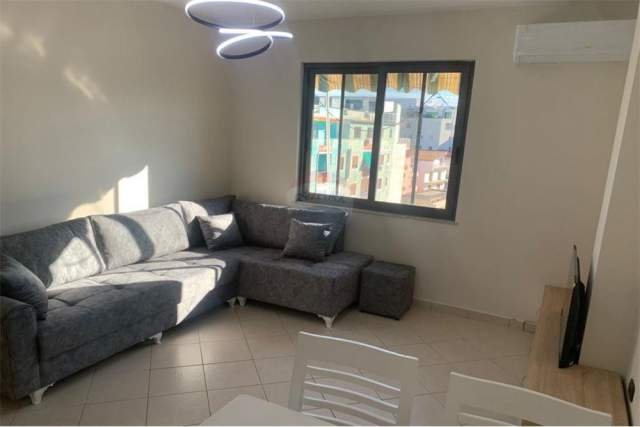 Tirane, jepet me qera apartament 1+1+BLK 60 m² 400 Euro (tregu elektrik)