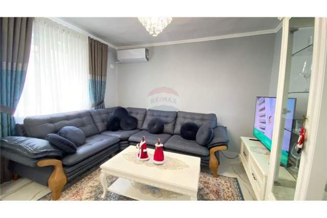 Tirane, jepet me qera apartament 1+1 Kati 2, 50 m² 500  (Shkolla e Baletit)