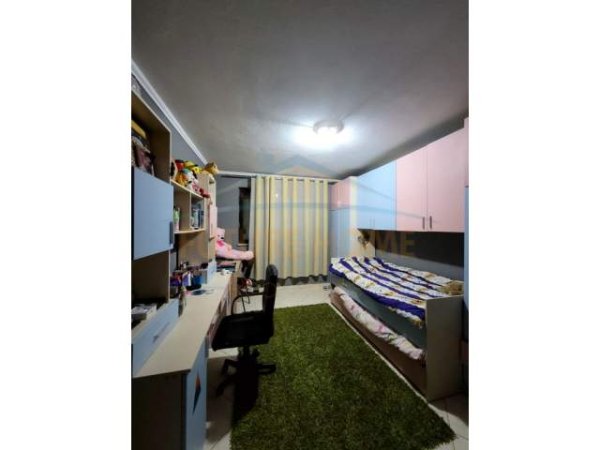 Tirane, shitet apartament Kati 5, 128.000 Euro (Muhamet Gjollesha)