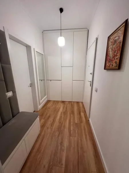 Tirane, jepet me qera apartament Kati 8, 100 m² 1.200 Euro (Pazari i Ri)