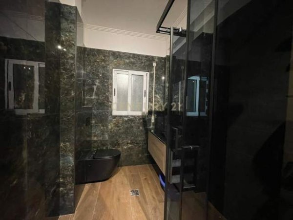 Tirane, jepet me qera apartament Kati 5, 90 m² 700 Euro (liqeni)