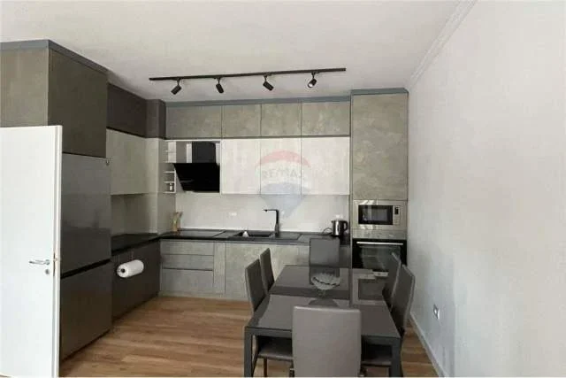 Tirane, jap me qera apartament 2+1+A+BLK Kati 8, 108 m² 1.600 Euro (pazari i ri)
