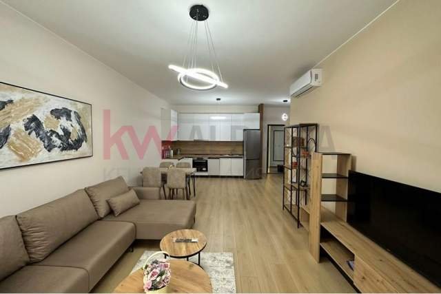 Tirane, jepet me qera apartament 2+1+A+BLK Kati 4, 115 m² 700 Euro (Rr. Don Bosko)