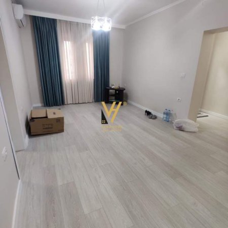 Tirane, jepet me qera apartament 3+1 Kati 2, 112 m² 700 Euro (21 DHJETORI)