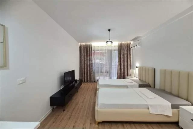 Tirane, jepet me qera garsonier 1+1 Kati 2, 59 m² 550
