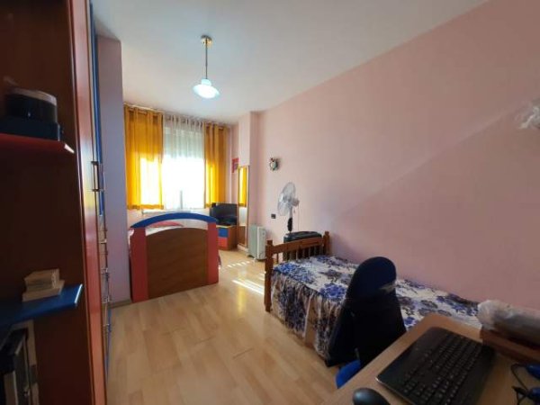 Tirane, jepet me qera apartament 2+1+A+BLK Kati 4, 103 m² 900 Euro (STADIUMI AIR ALBANIA)