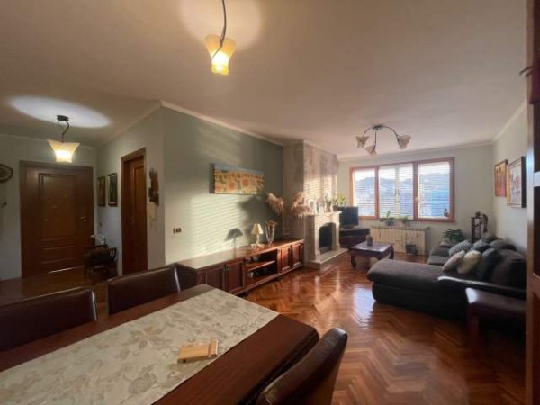 Tirane, jepet me qera apartament 2+1+A+BLK Kati 10, 110 m² 800 Euro (rruga e kosovareve)