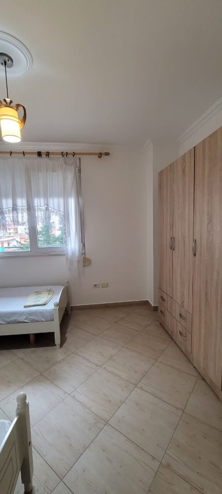 Tirane, shitet apartament 2+1+BLK Kati 3, 92 m² 125.000 Euro (Rruga 5 Maji)