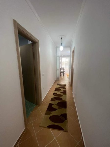 Tirane, shitet apartament Kati 4, 84 m² 93.000 Euro (prane Fizikes Berthamore)